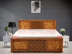 5X6.3 Teak Wood Middle Checks Cot